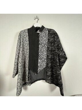 M Square Women's Art To Wear Patterned Button Front Blouse Black/Gray One Size